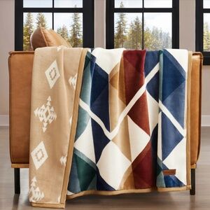 Pendleton Multicolor Geometric Blanket